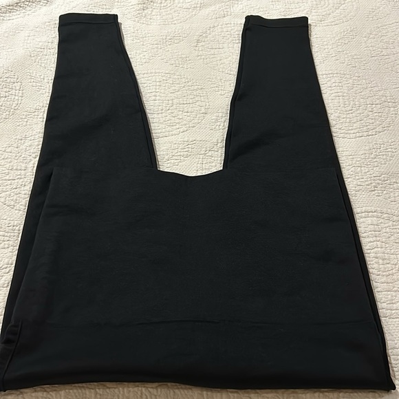 Belly Bandit Mother Tucker Breathable Post partum compression leggings. Size XL - Picture 4 of 10